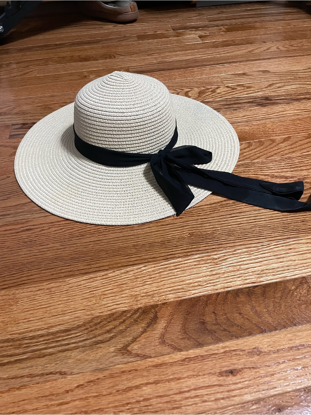 Vince Camuto Classic Wide-Brim Straw Sun Hat with Black Ribbon